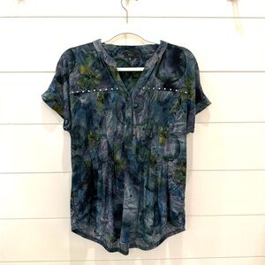 Women's Blue Green Top